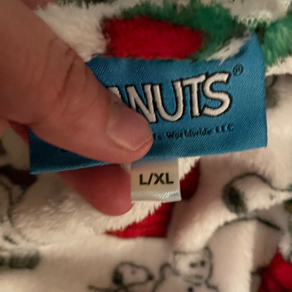 Peanuts Intimates & Sleepwear Peanuts Snoopy Christmas Super Soft